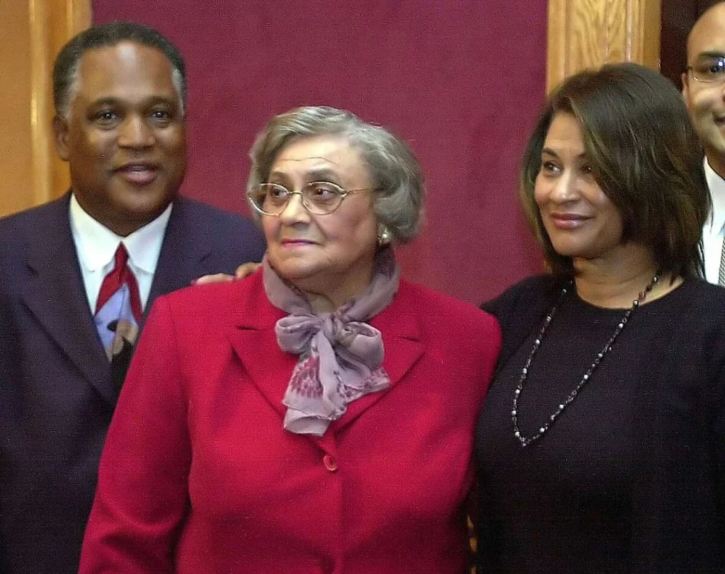 Essie Mae Washington-Williams